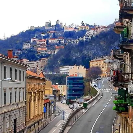 Eagle's Nest Appartement *