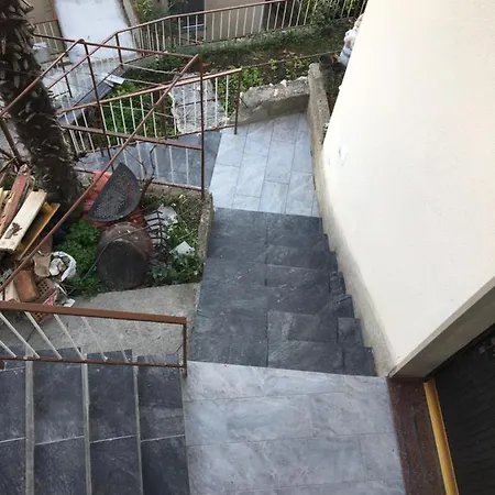 Eagle's Nest Apartment *